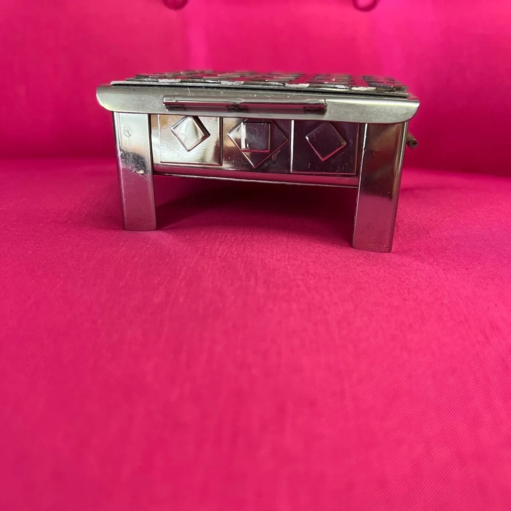 Men’s heavy duty welded metal toolbox jewelry holder-RARE